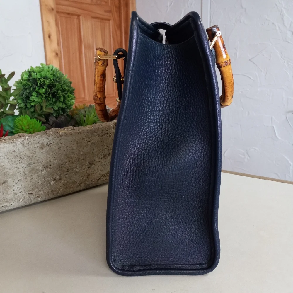Dooney & Bourke Vintage Arrowhead Collection: North/South Tote, 1996 - Picture 14 of 15